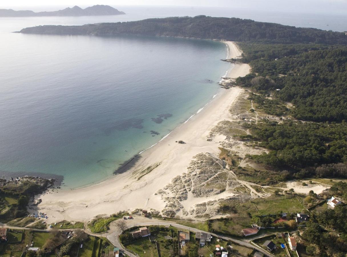 Cabana Rustica En Plena Naturaleza En Playa De Nerga, Ria De Vigo, Hio Exterior photo